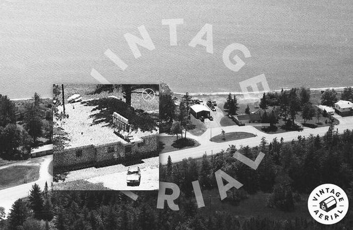 Motel Bay De Noc - 1993 Aerial With Sign Magnified (newer photo)